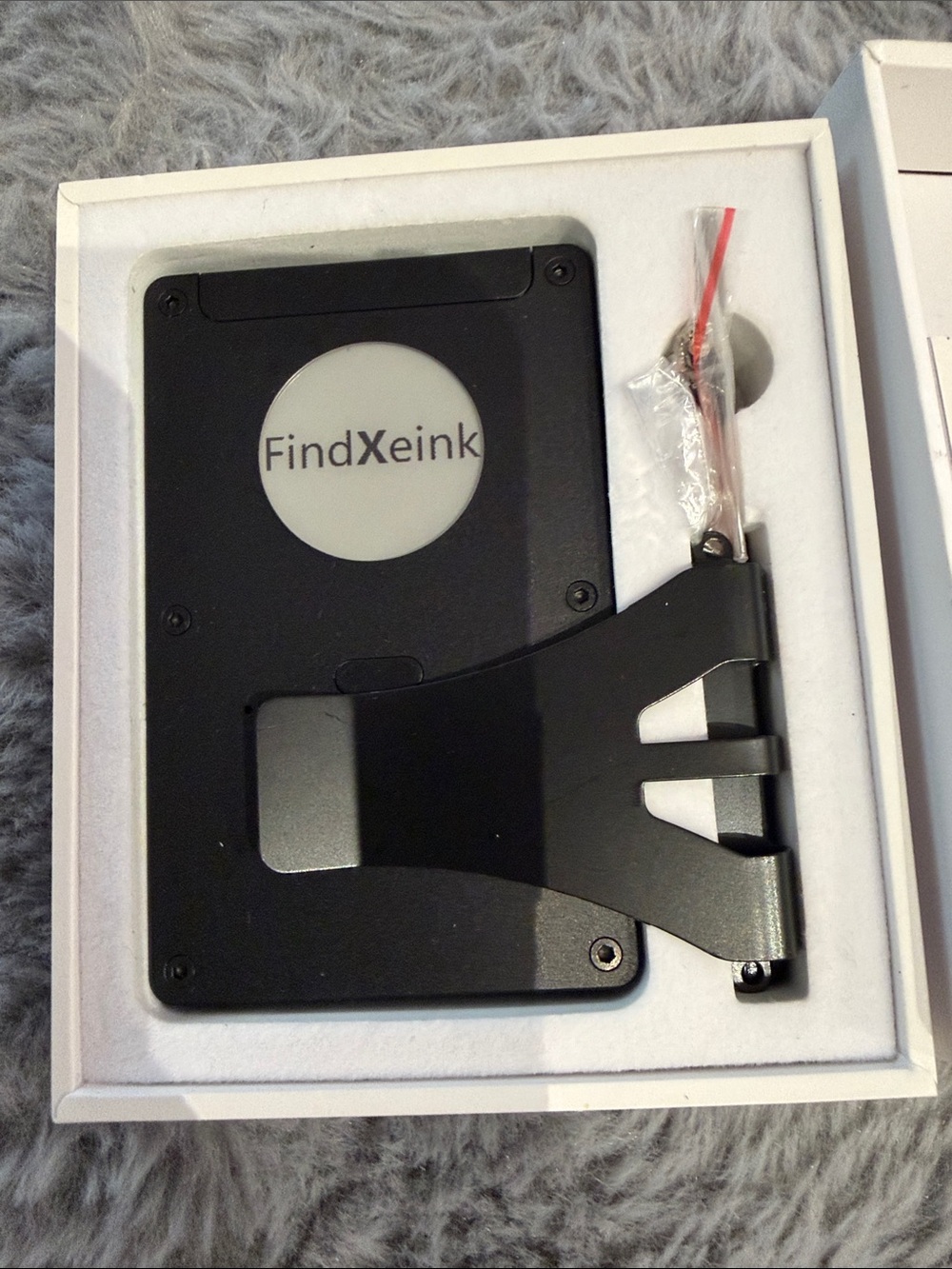 Apple Find My Compatible Tracker Box - White - Picture 6 of 6